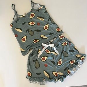 Pajama set with fruit print with front bow and ruffled hem size M